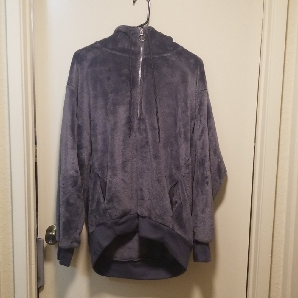 Fuzzy 1/4 zip